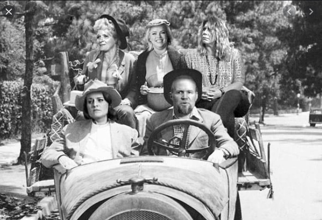 Sister Wives Beverly Hilbillies Style from Starcasm