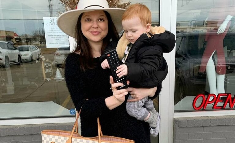 Amy Duggar Daxton 1 Instagram