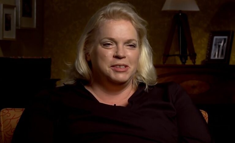 Janelle Brown 7 YouTube