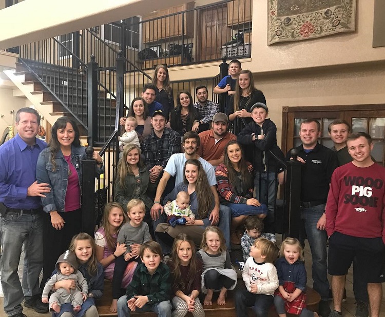 'Counting On' Jed Duggar Shares Camping Day With Siblings & InLaws