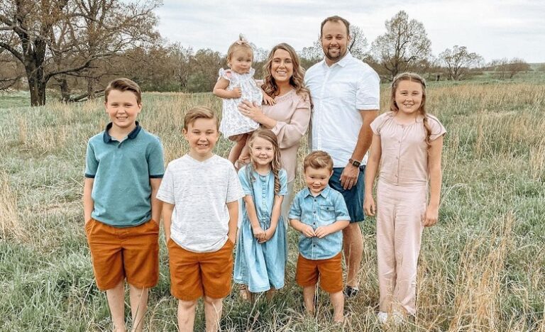 Josh Duggar Anna Duggar Kids Instagram