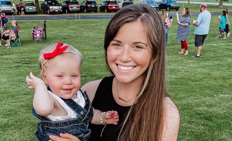 Joy-Anna Duggar Evelyn Instagram