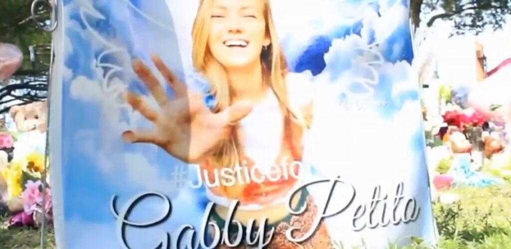 Gabby Petito Memorial - Youtube