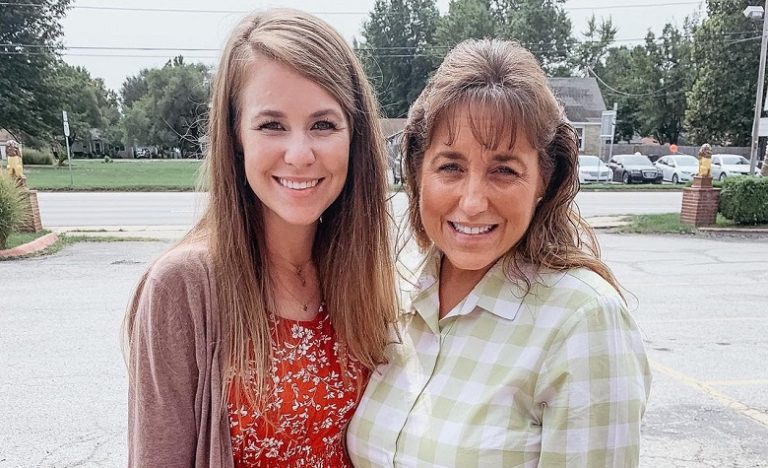 Jana Duggar Michelle Duggar Instagram