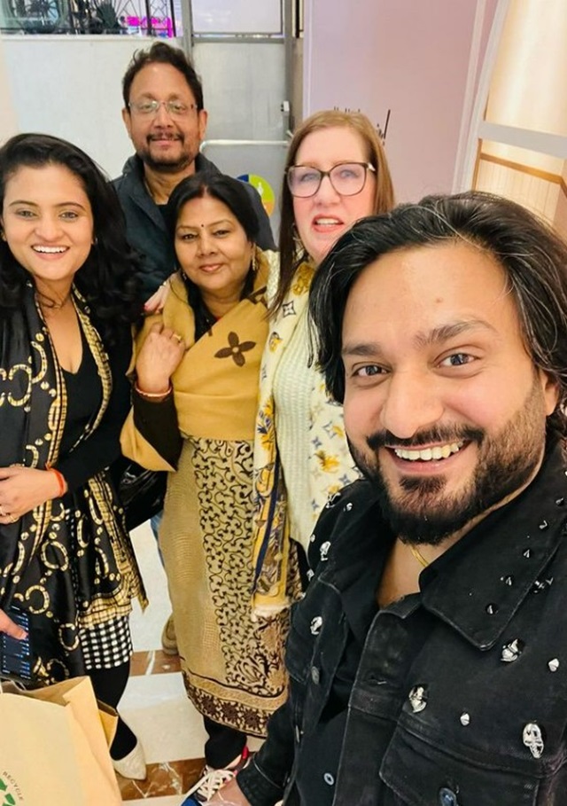 Jenny Slatten With Sumit Singh & His Family, From 90 Day Fiance, TLC, Sourced From @jan_frmsan Instagram