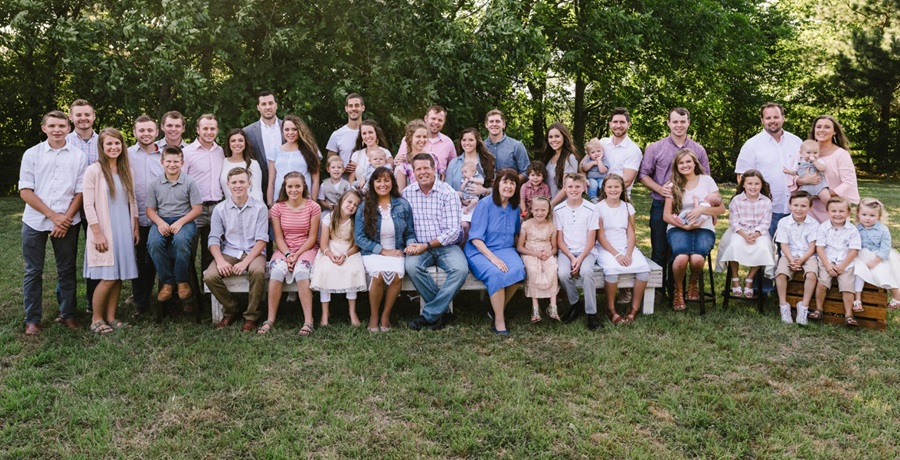 The Duggar Family From Counting On, TLC, Sourced From Duggar Family Official Facebook